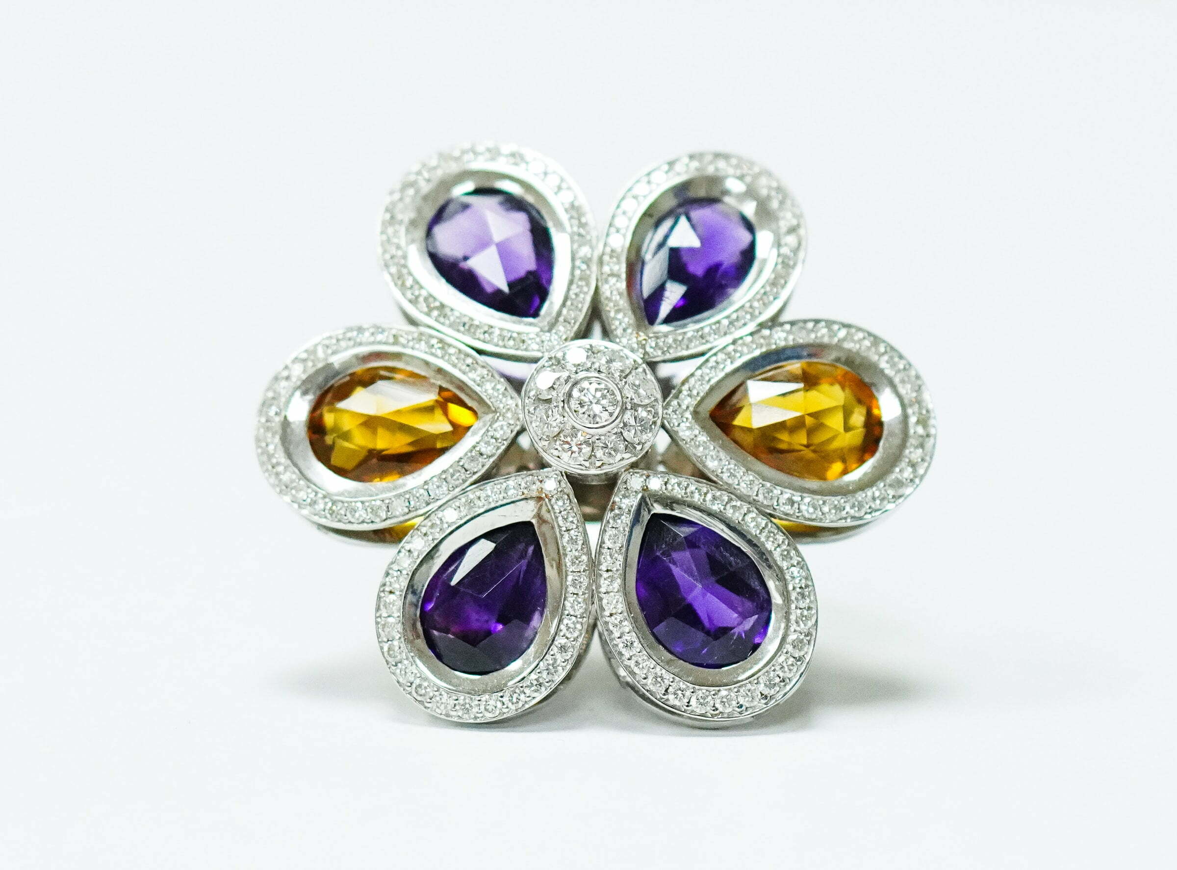 The Difference Between Common Jewel Types