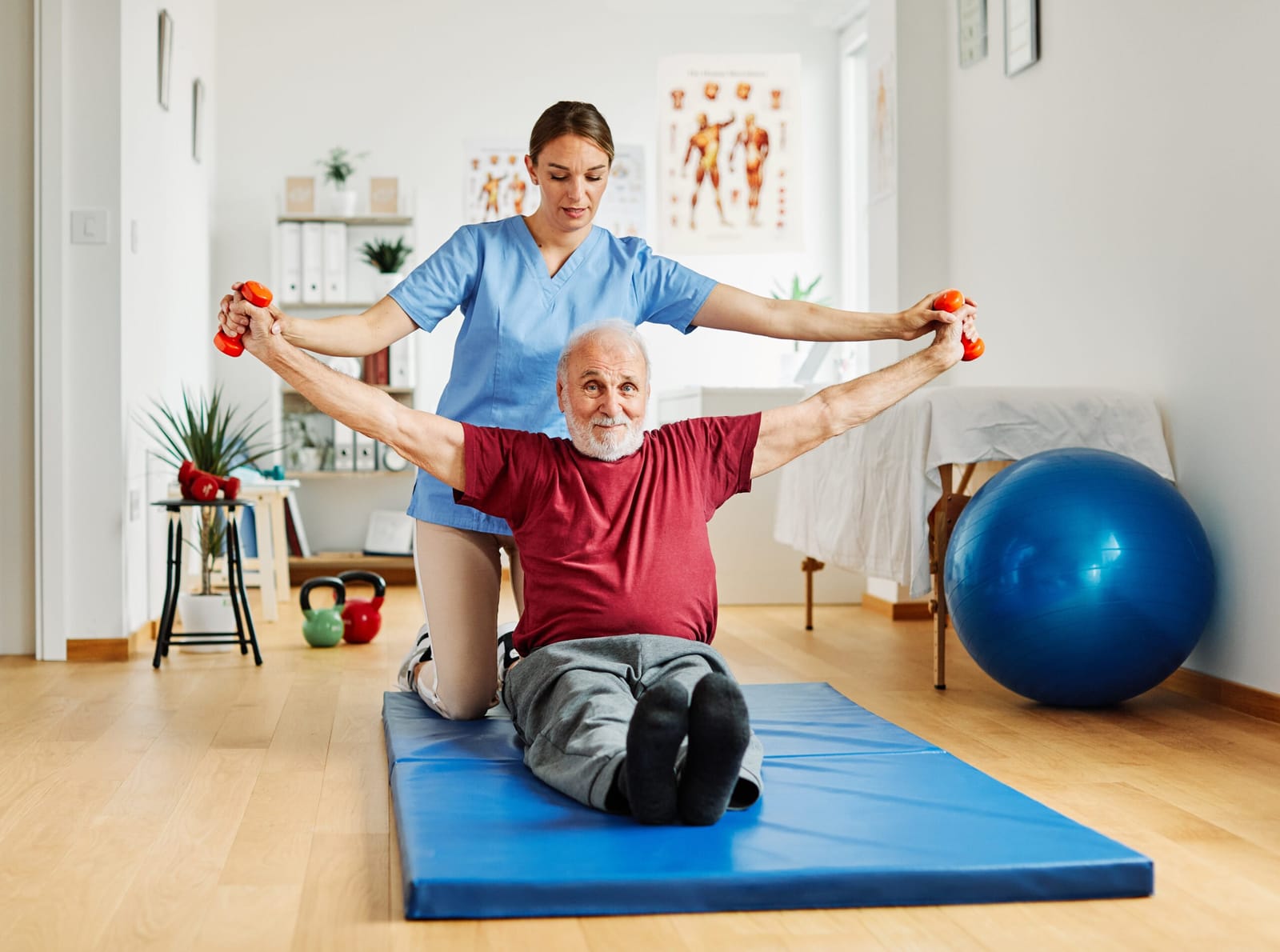 Tips for Giving Your Senior Loved One a Helping Hand